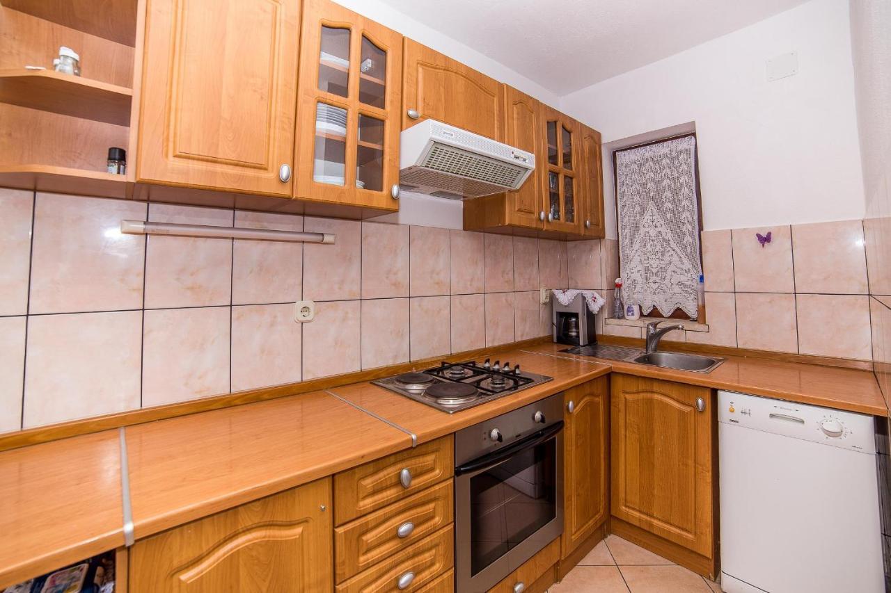 Apartments And Rooms Drpic Сплітська Екстер'єр фото
